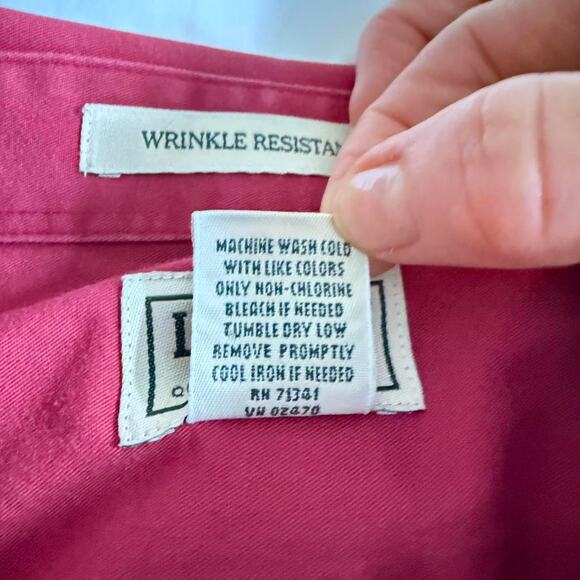 L.L. Bean Wrinkle Resistant Red Cotton Button Down Shirt L - Picture 4 of 4